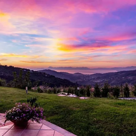 Apartment 'sunset By Interhome Laureana Cilento