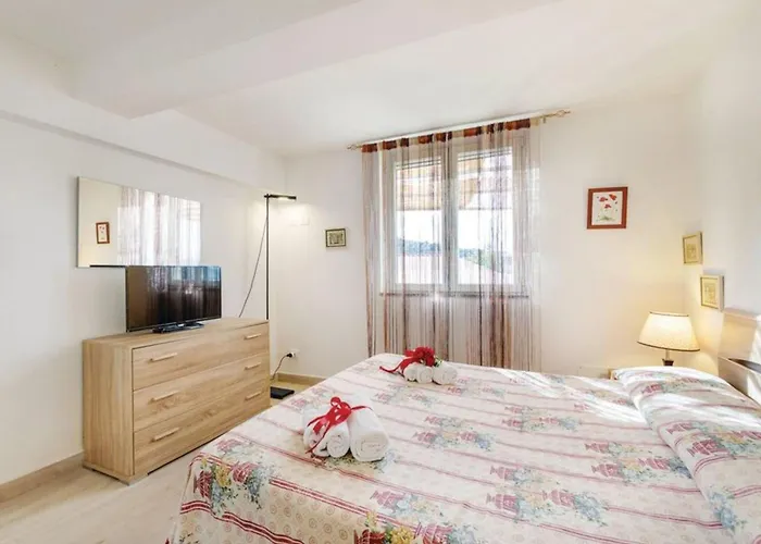 Apartment 'sunset By Interhome